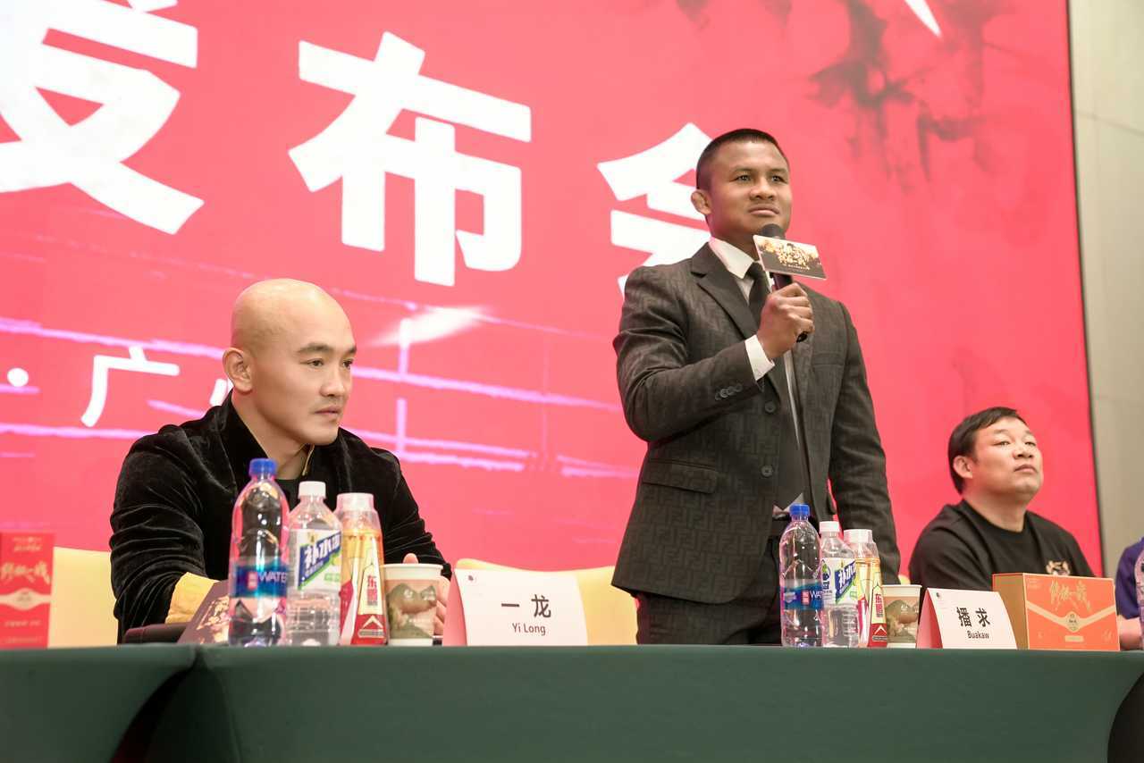 中国蓝盔, 美国队长, 终极之战 中国蓝盔, 美国队长, 终极之战