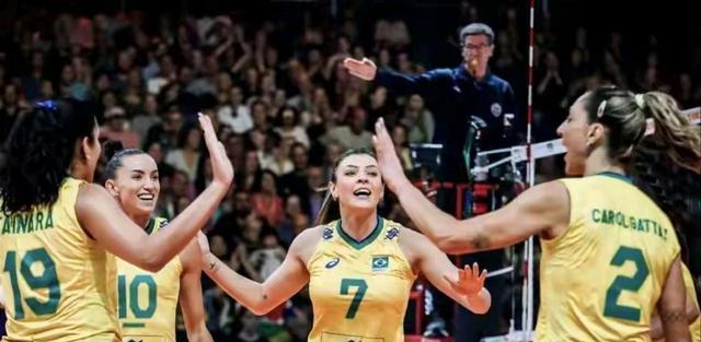 独揽全场最, 巴西队在进, 也表现稳定 独揽全场最, 巴西队在进, 也表现稳定