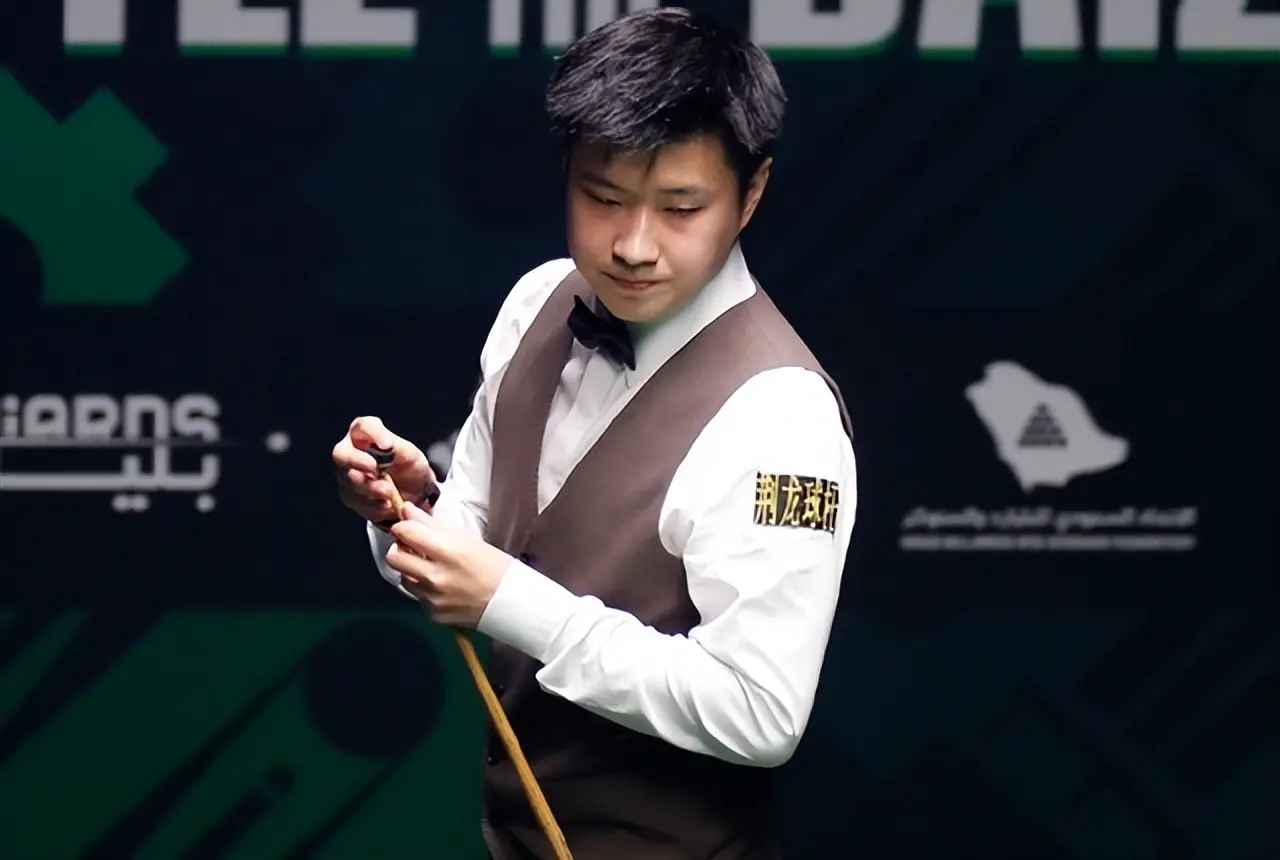 世界第二连, 赛正赛首轮, img